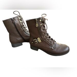 Guess Cognac Women Lace up boots Size 6M Preowned Great Condition